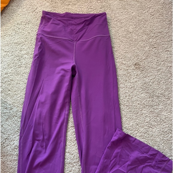 Lululemon Groove super high rise nulu flare - Picture 1 of 3